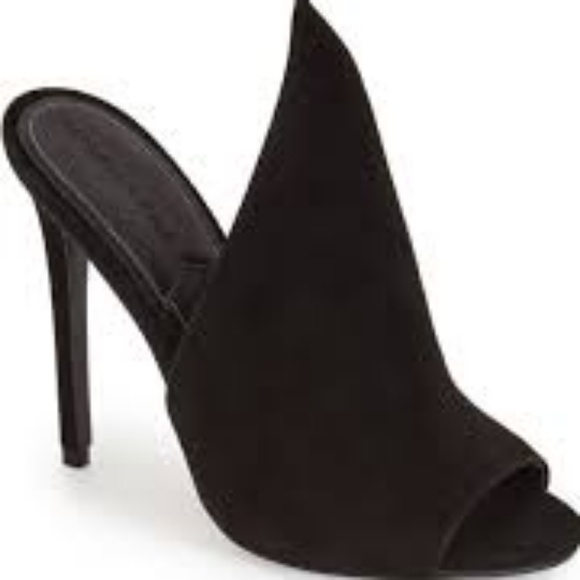 Kendal + Kylie Suede Black Toe Pump - Picture 2 of 6